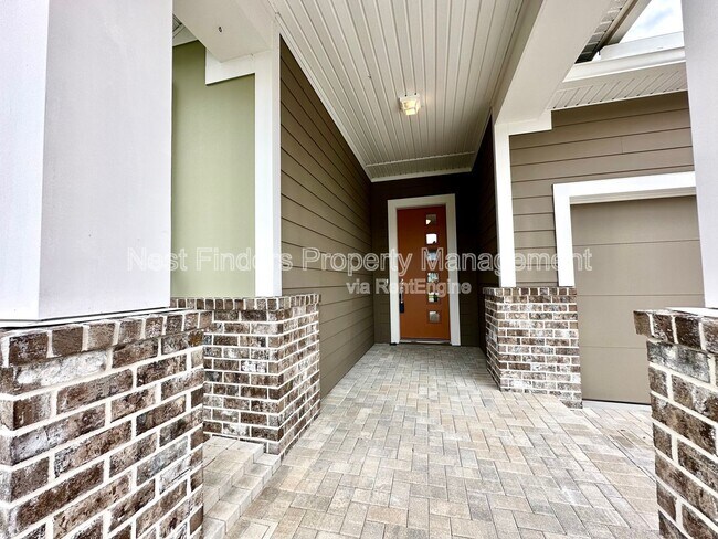 Building Photo - 11176 Engineering Way