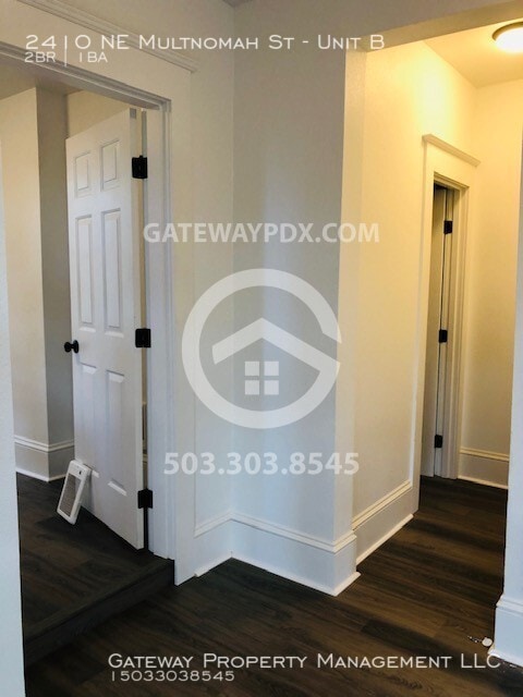 Building Photo - 2410 NE Multnomah St