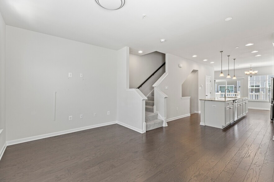 Main Floor - Living - 7125 Rowlock Aly