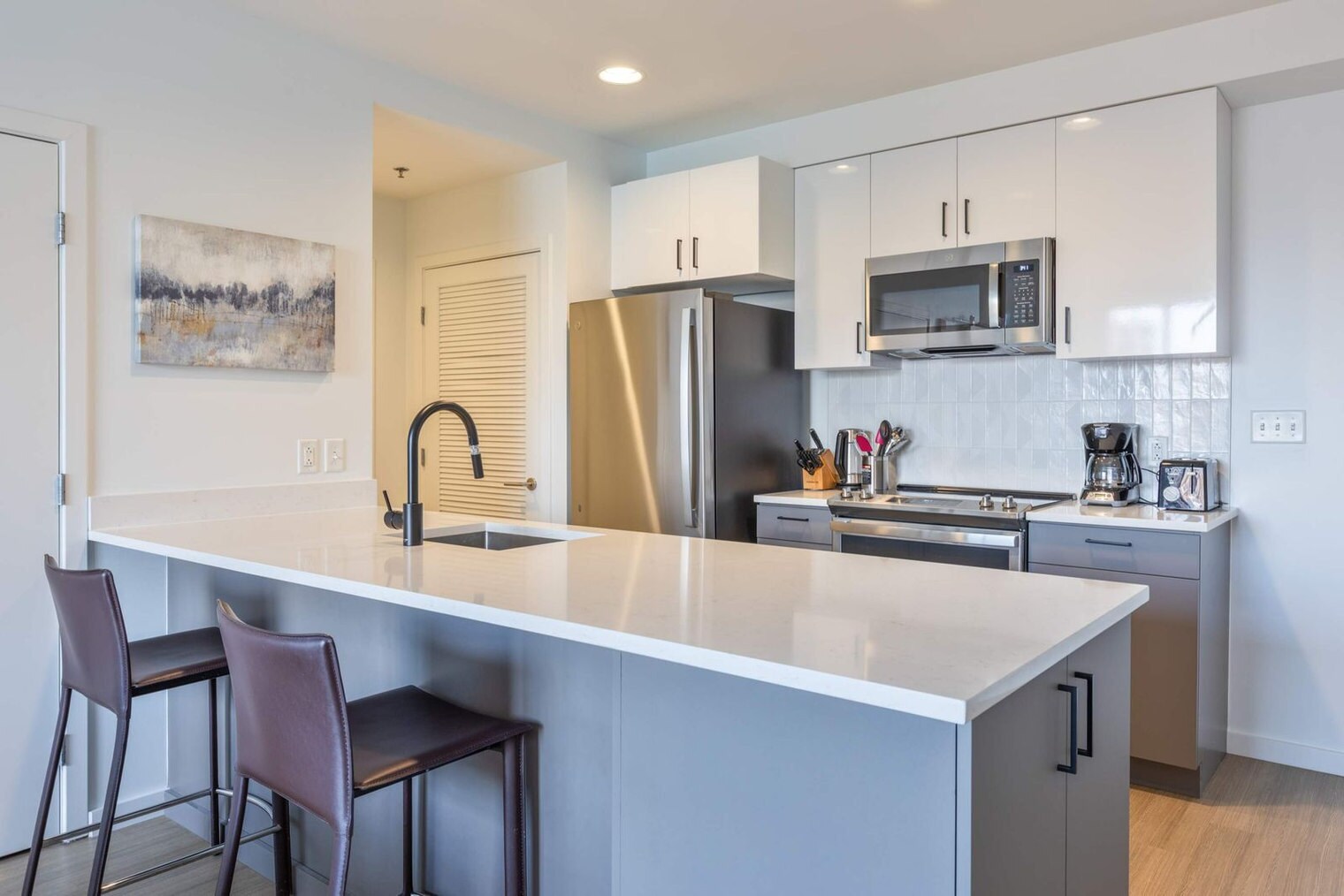 Building Photo - 250 Kendall St