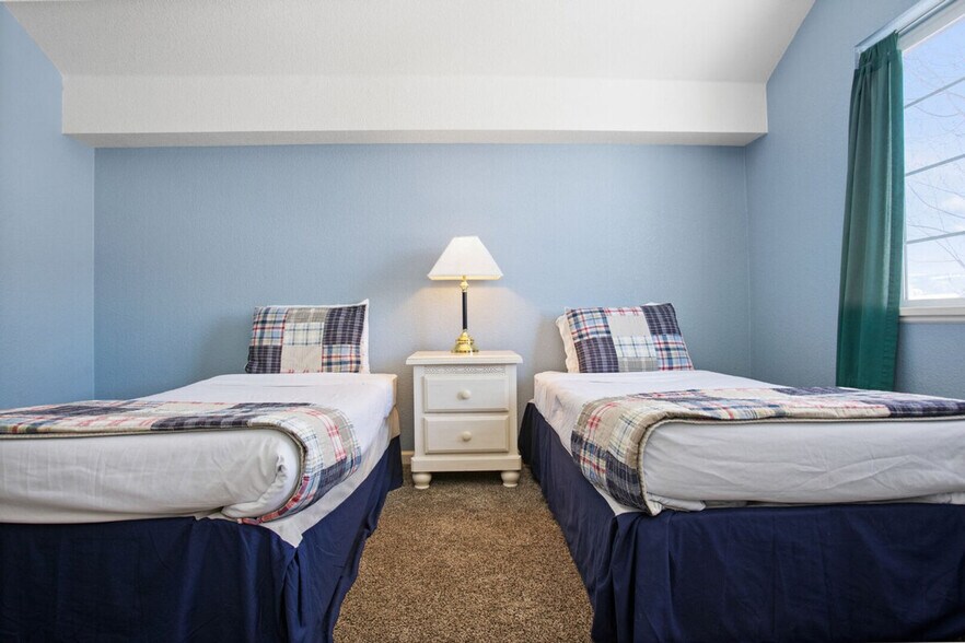 Building Photo - 1204 Mountain Village Cir