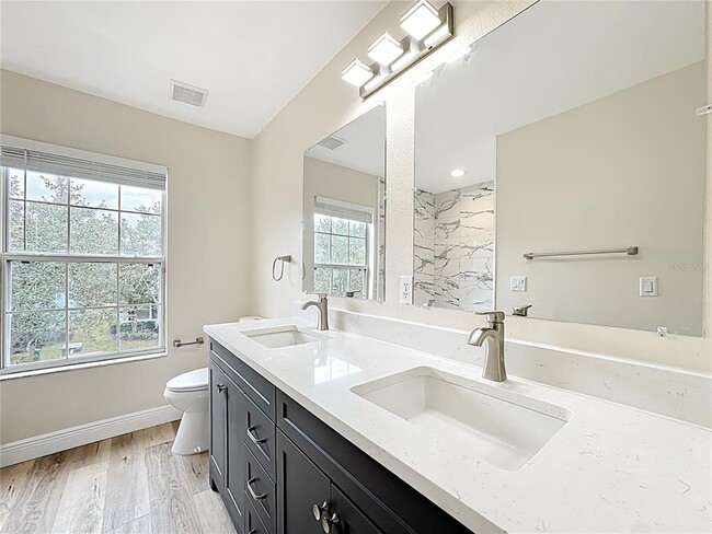 Building Photo - 14746 Clarkson Dr