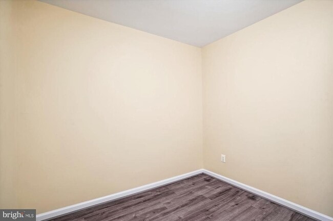 Building Photo - 2970 Schubert Dr