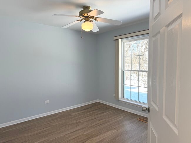 Building Photo - 1162 Harbor Ct