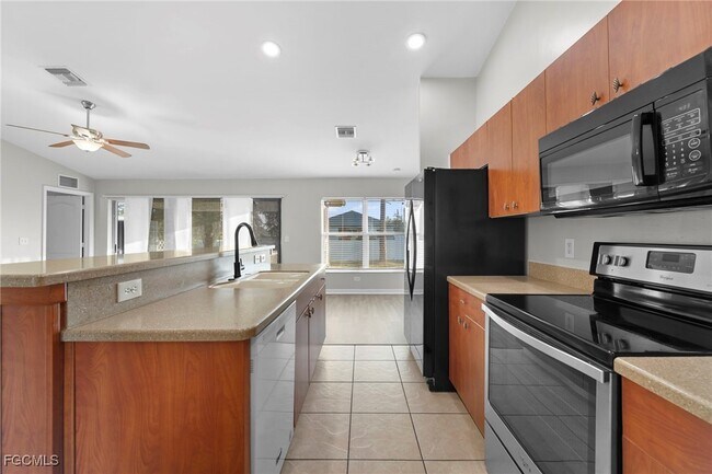 Building Photo - 2805 66th St W