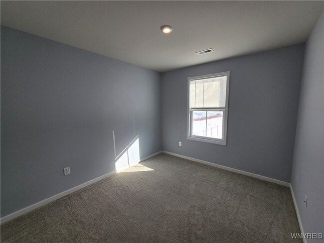 Building Photo - 113 South Dr