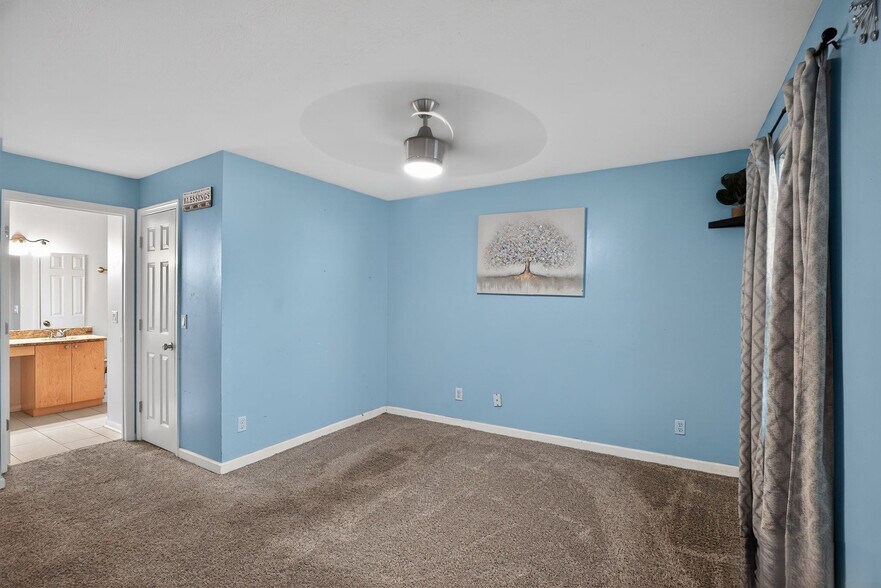 Building Photo - Room in Condo on Gettysburg Pl