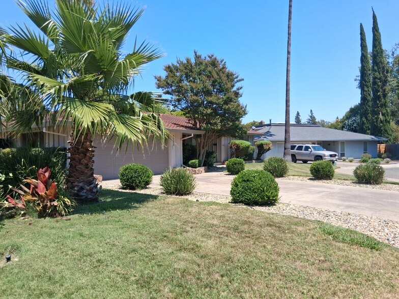 Building Photo - 6580 Harmon Dr