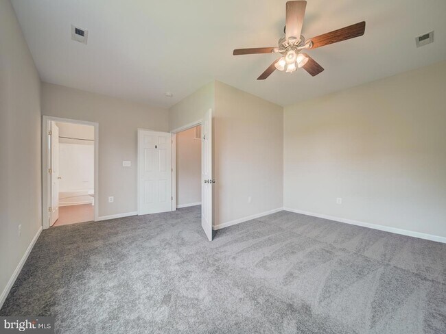 Building Photo - 6311 Hot Spring Ln