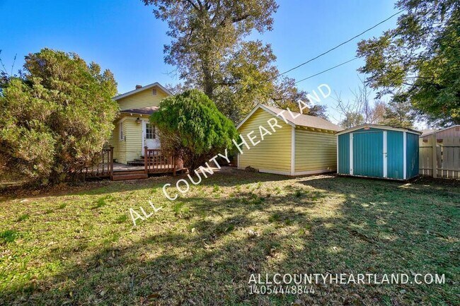 Building Photo - 801 North Blvd