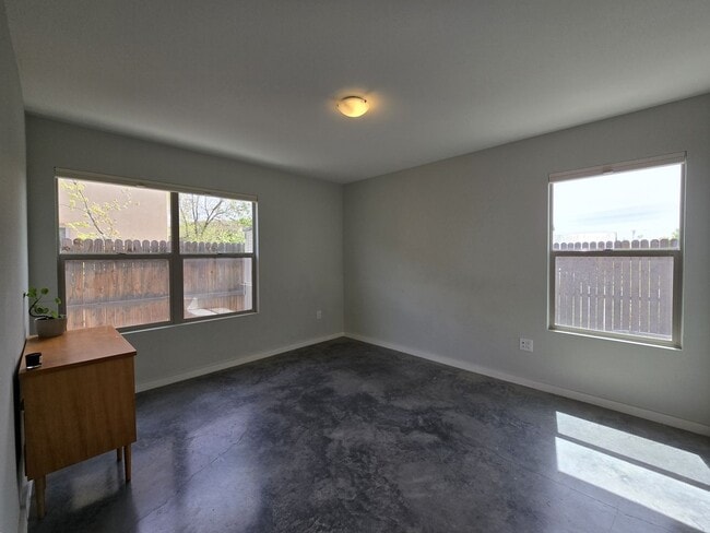 Building Photo - 2180 W Alameda St