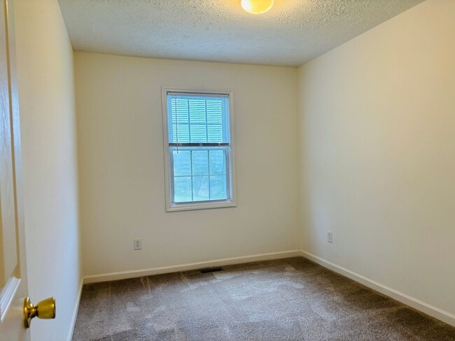 Building Photo - 409A Miller St SE