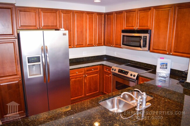 Building Photo - Downtown Condo in The Tennyson