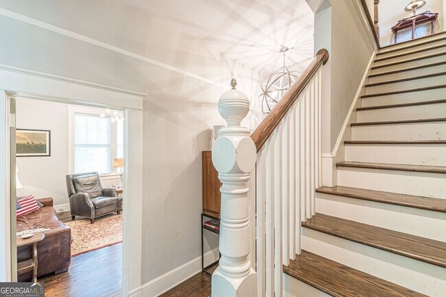 Building Photo - 1878 Cambridge Ave