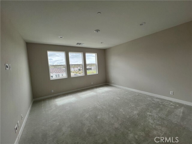 Building Photo - 110 Pin Ln