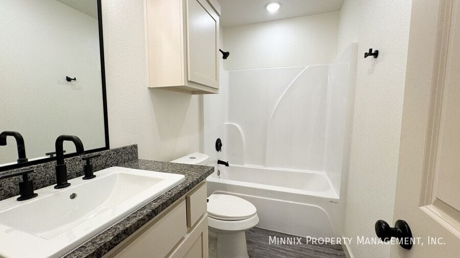 Building Photo - 7729 Date Ave