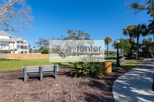 Building Photo - 130 164th Ave