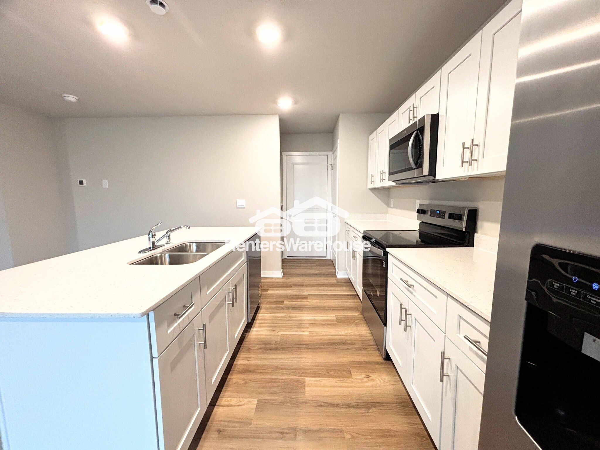 Building Photo - 2374 SE Callista Ave