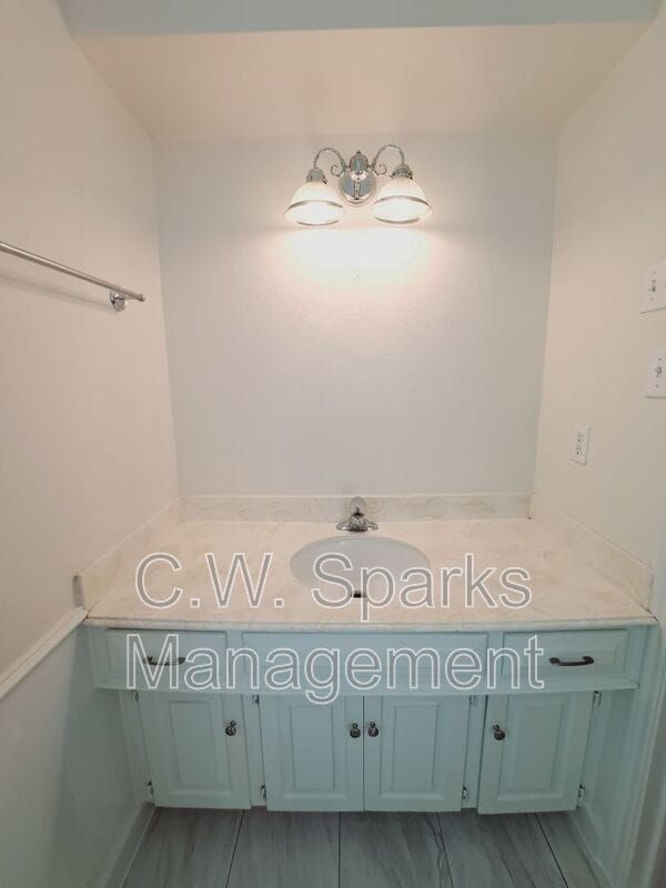 Building Photo - 4106 Cedar Creek Dr