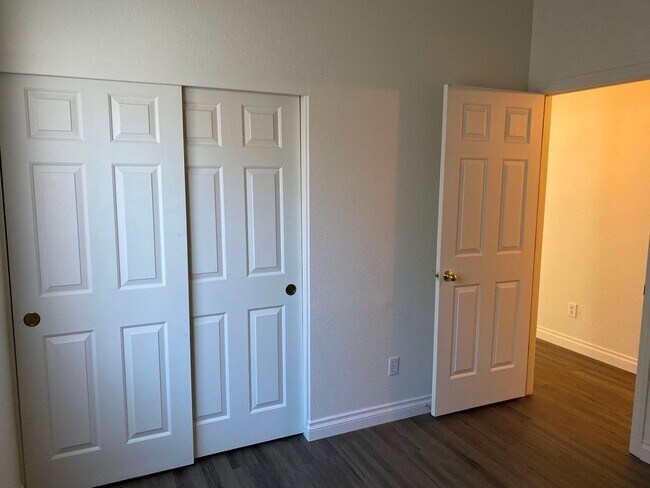 Building Photo - 8029 Sierra Largo Dr