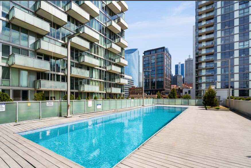 Building Photo - 659 W Randolph St