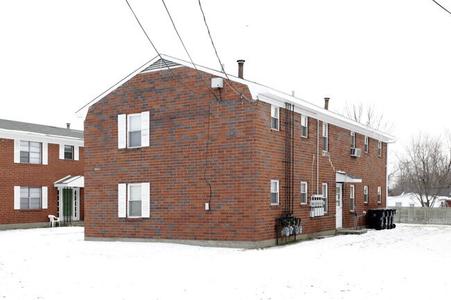 Building Photo - 6611 Strawberry Ln