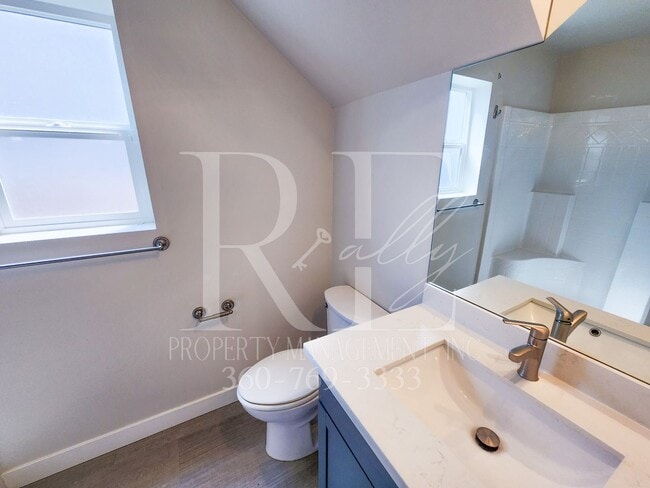 Building Photo - Modern, Spacious, & Conveniently Located H...