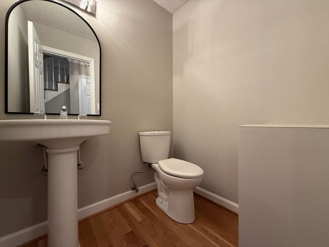 Building Photo - 6714 Amberley Ln