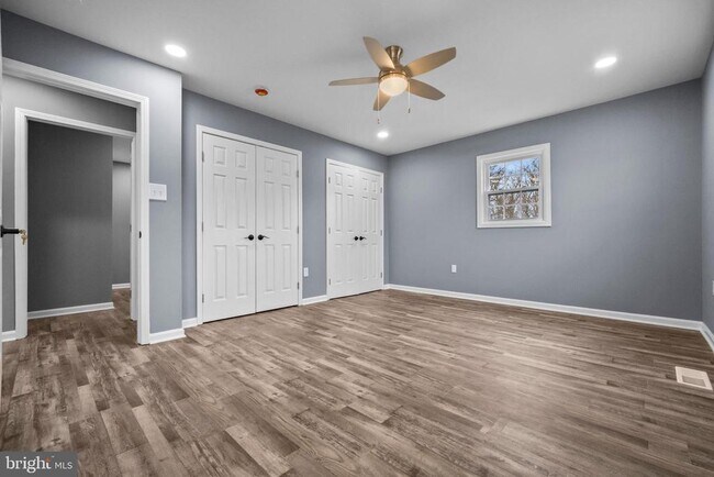 Building Photo - 4604 Kentwood Ln