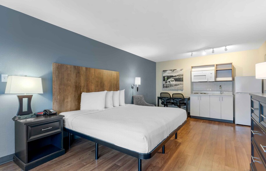 Building Photo - Furnished Studio-San Francisco - San Mateo...