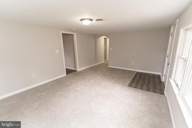 Building Photo - 11700 San Domingo Rd