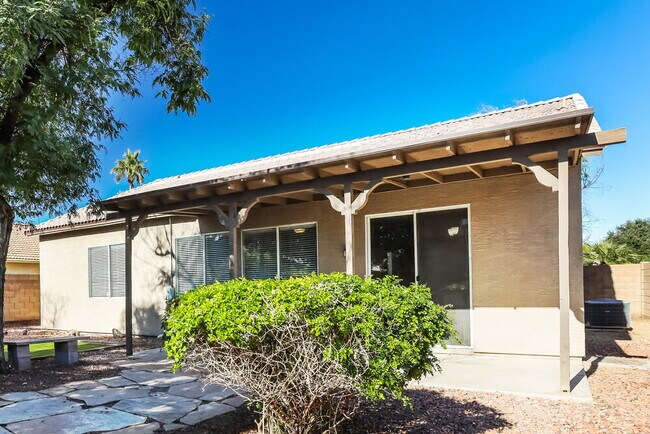 Building Photo - 13587 W Tara Ln