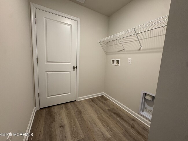 Building Photo - 17 Whaler Ave