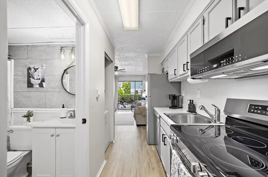 Building Photo - 16 51st St