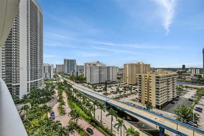 Building Photo - 1800 S Ocean Dr
