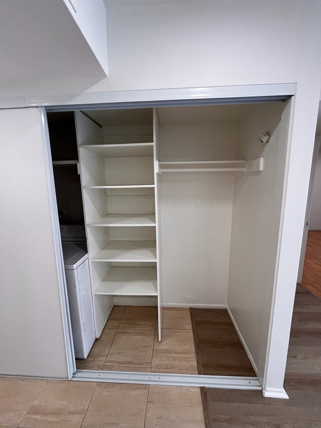 Building Photo - 245 Orange Blossom