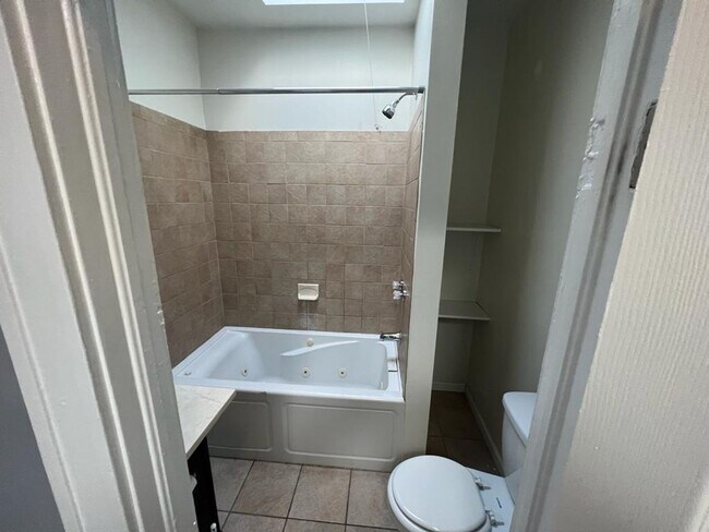 Building Photo - Big 2 bedroom home, fully rehabbed with laundry in home