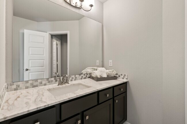 Building Photo - 3938 Avalon Ridge Dr