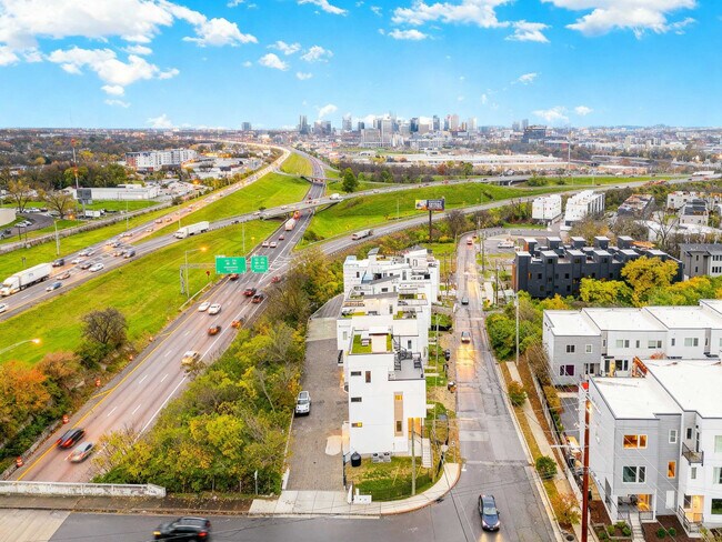 Building Photo - 48 Fern Ave