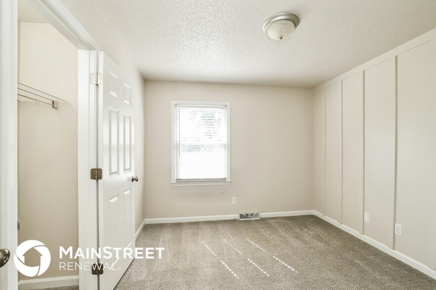 Building Photo - 6102 Hunters Ridge Dr
