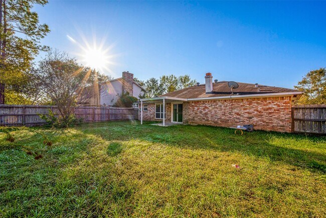 Building Photo - 3107 Sleepy Hollow Dr