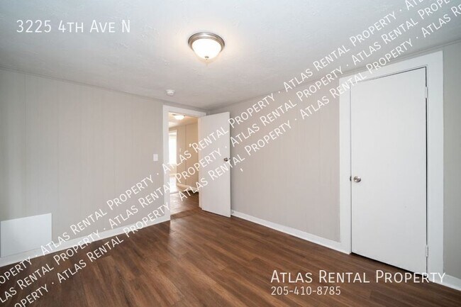 Building Photo - 3225 4th Ave N