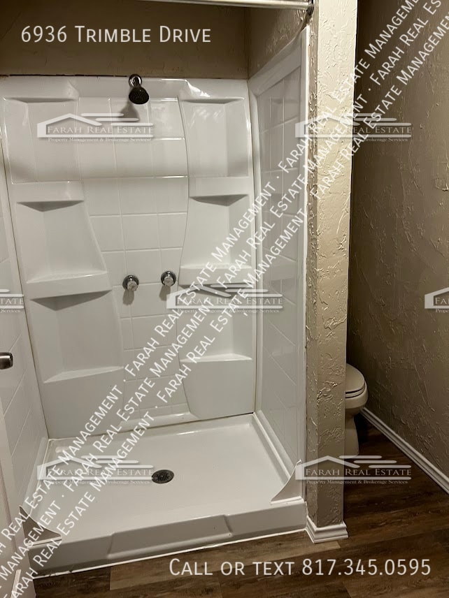 Building Photo - 6936 Trimble Dr