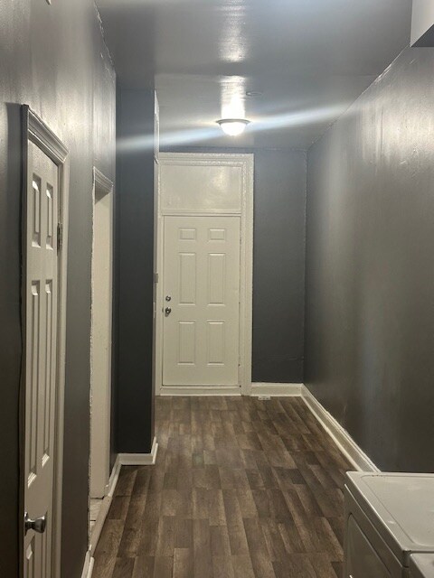 Building Photo - 1409 McCulloh St