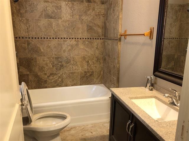 Building Photo - 2517 Honeysuckle Ave