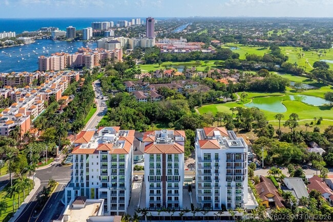 Building Photo - 495 E Royal Palm Rd
