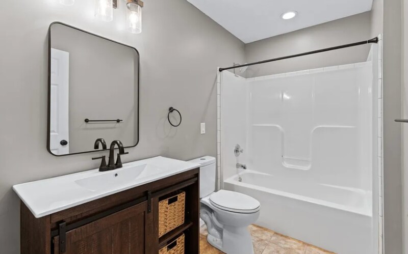 Building Photo - 480 Boone Hedges Rd