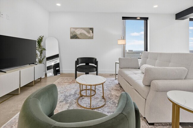 Building Photo - 116 W 3rd St