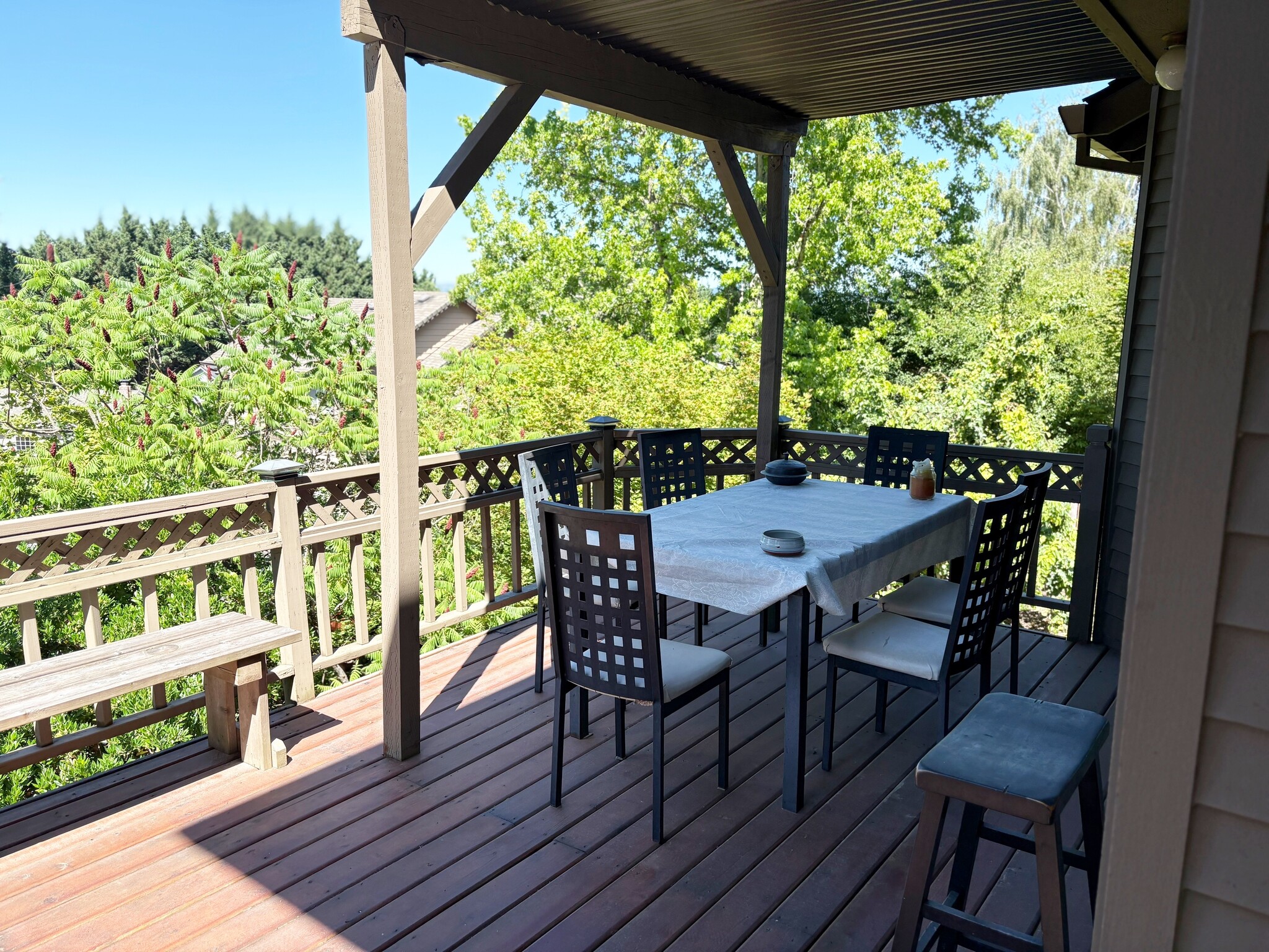 Shared space deck - 7501 SW 195th Pl