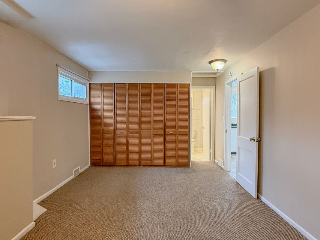 Building Photo - 2653 W Seneca Turnpike